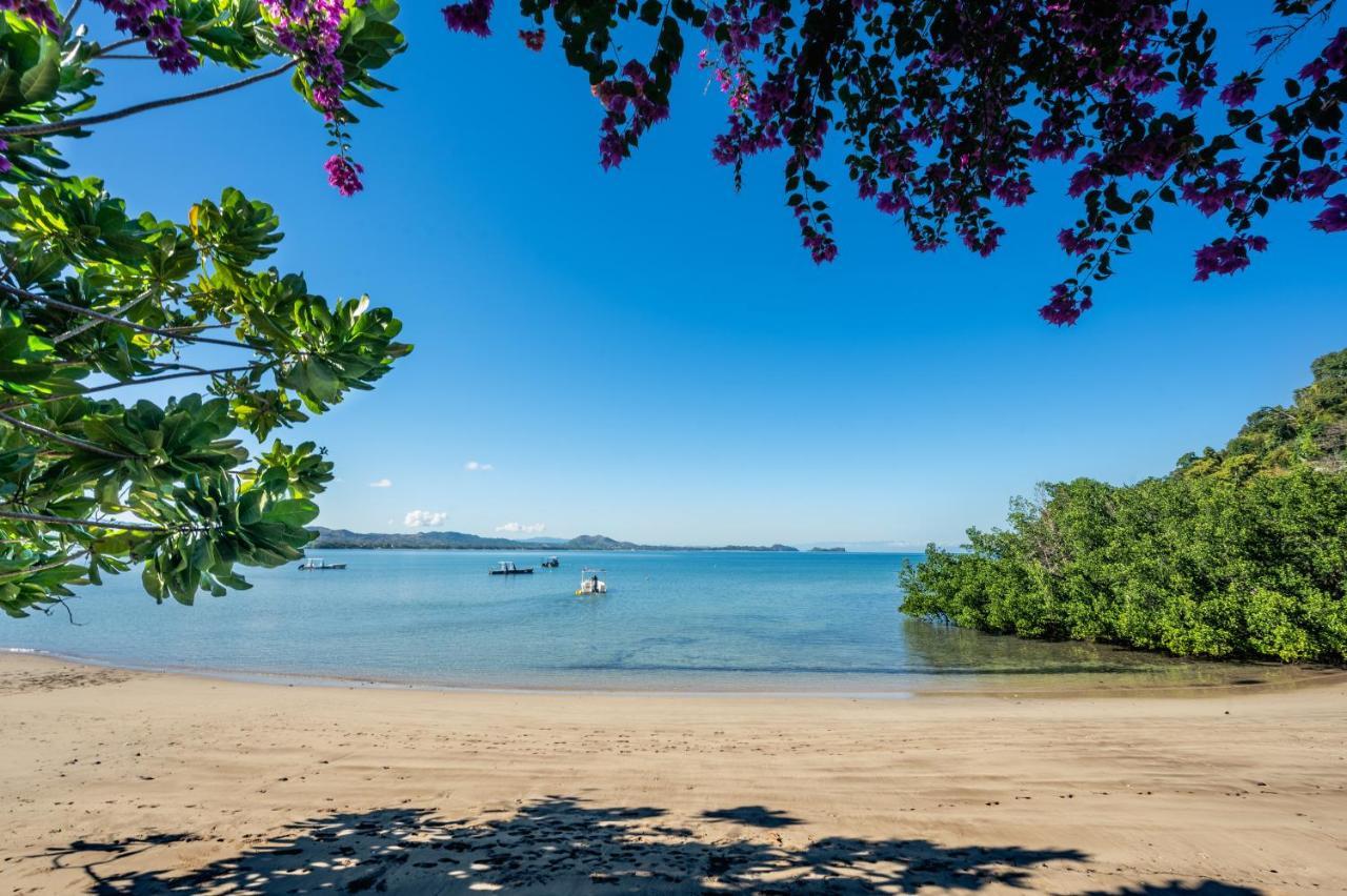 Sakatia LodgeAmpasimena エクステリア 写真