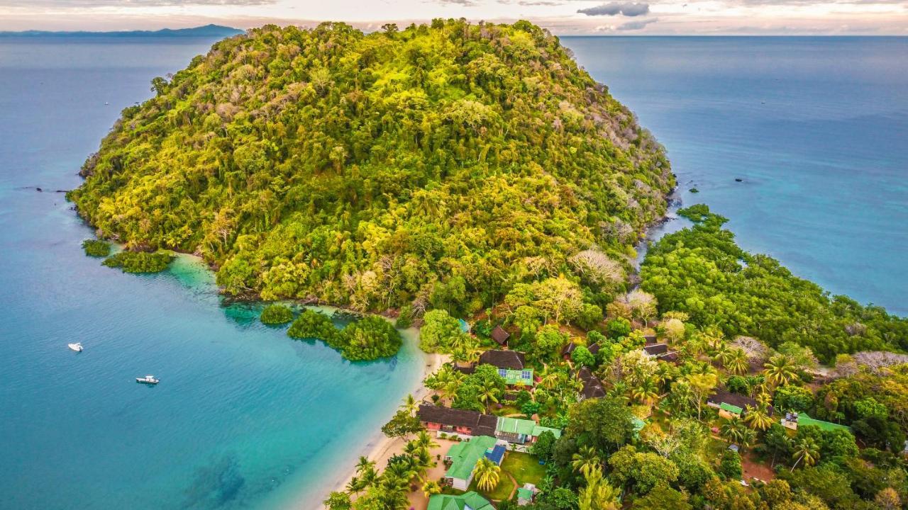 Sakatia LodgeAmpasimena エクステリア 写真