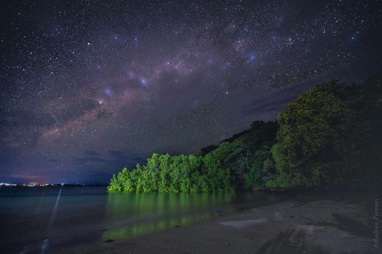 Sakatia LodgeAmpasimena エクステリア 写真