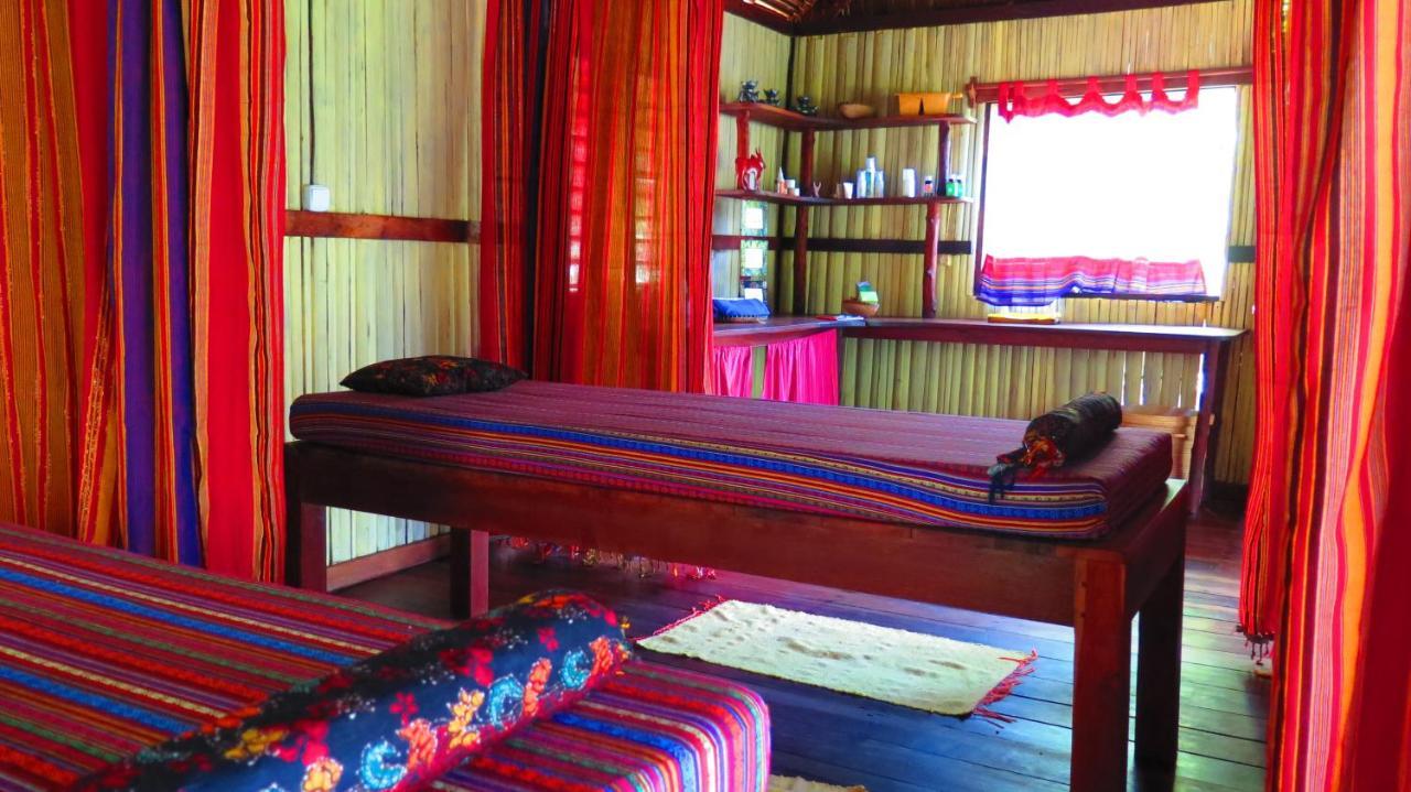 Sakatia LodgeAmpasimena エクステリア 写真