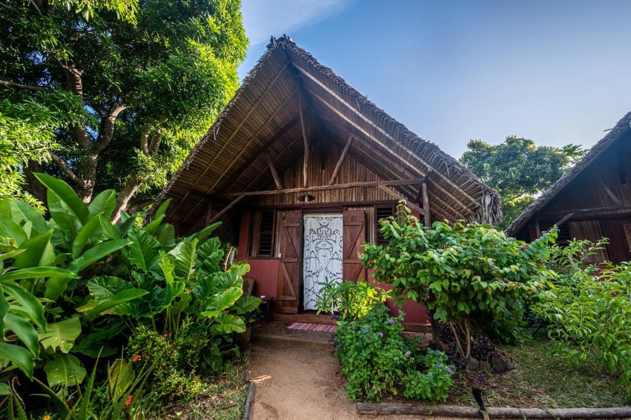 Sakatia LodgeAmpasimena エクステリア 写真